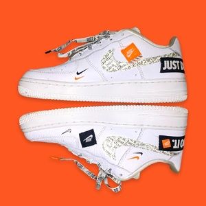 Nike Just Do It Air Force 1 White A03977-100 Low Top Size 5.5 Youth Shoes